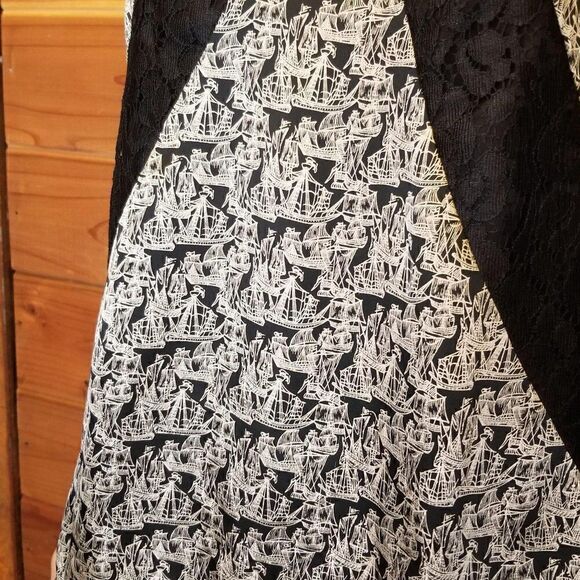 Allen B by Allen Schwartz Sleeveless Top (size S) - Picture 5 of 7